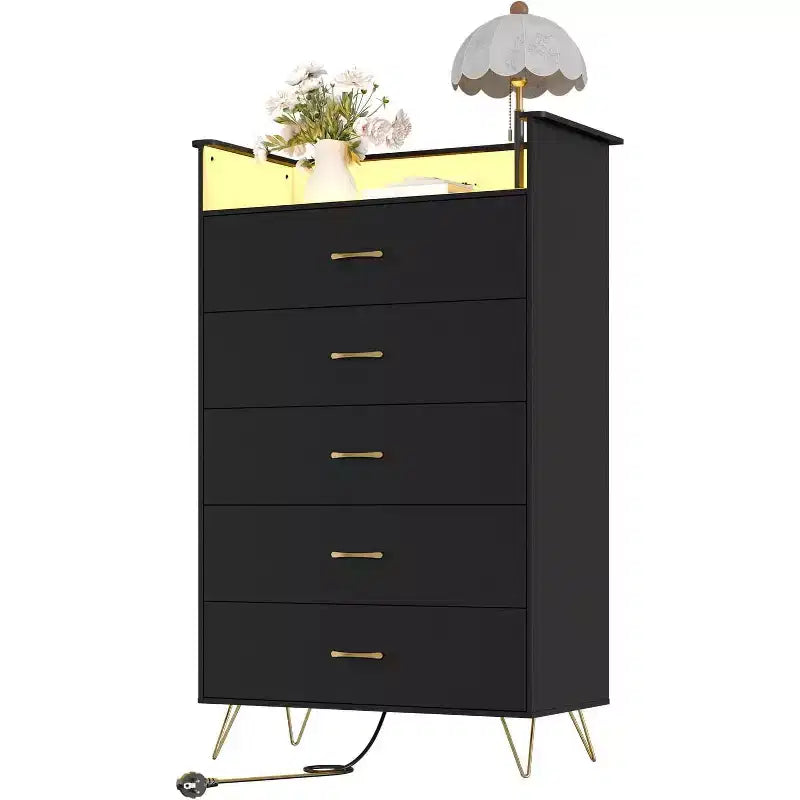 Commode haute moderne à 5 tiroirs pour chambre à coucher, commode en bois avec glissières à fermeture silencieuse, résistante à l'eau, 84,6 x 42,4 x 134,9 cm